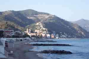 Xtrallusion photo gallery of Italy. Photos, pictures, images and photographs of the Italian Rivieras, the Italian Lakes, the Italian Alps, the Cinque Terre, the Amalfi coast and some of the most beautiful corners of Italy. Plus photos of Italian cities such as Pisa, Milan, Genoa and Rome.